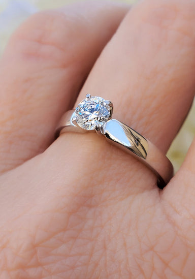 Oster Collection 14KWG Solitaire Diamond Ring | OsterJewelers.com