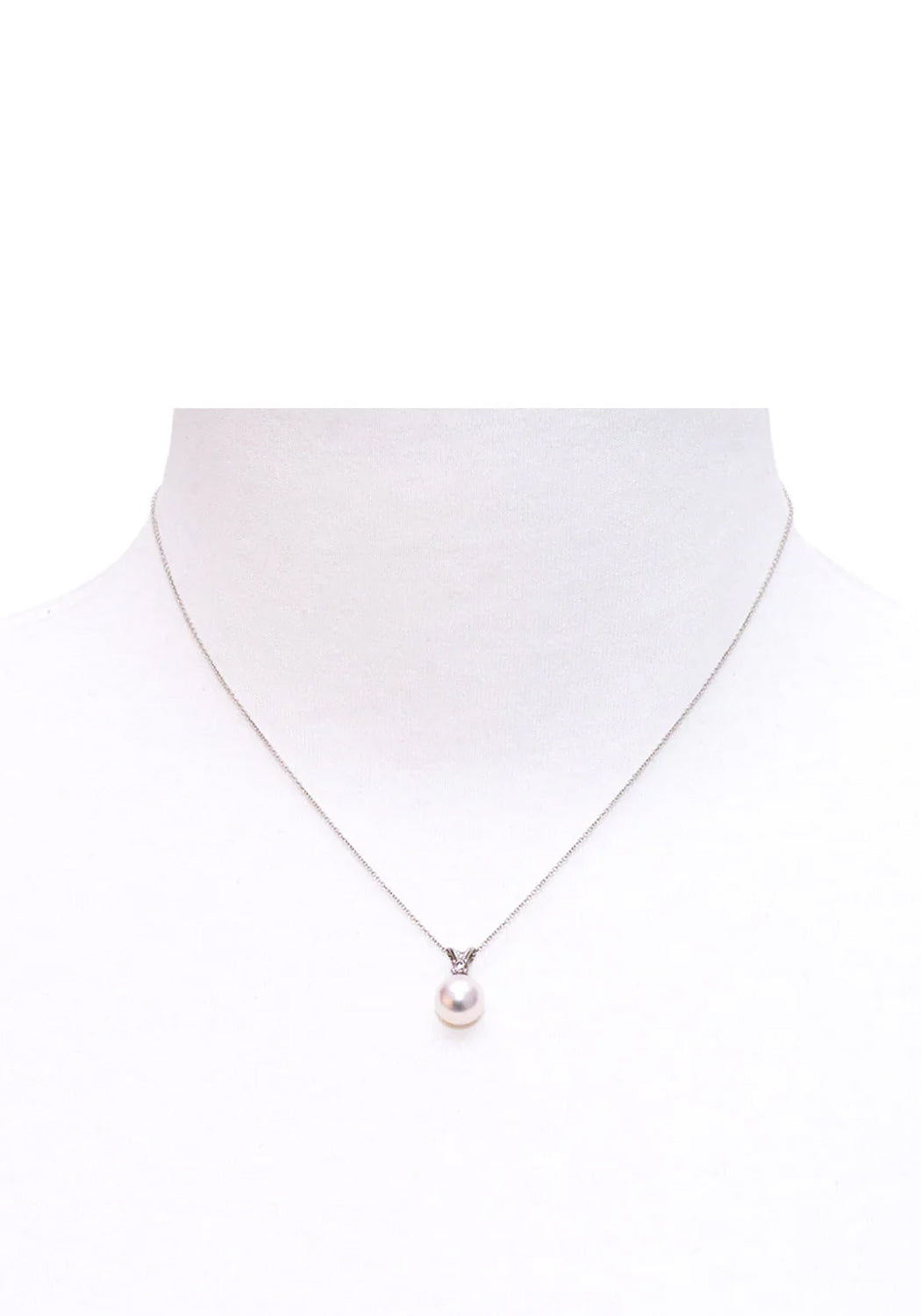 Oster Collection Solitaire 8 mm White Pearl Pendant Necklace  | OsterJewelers.com