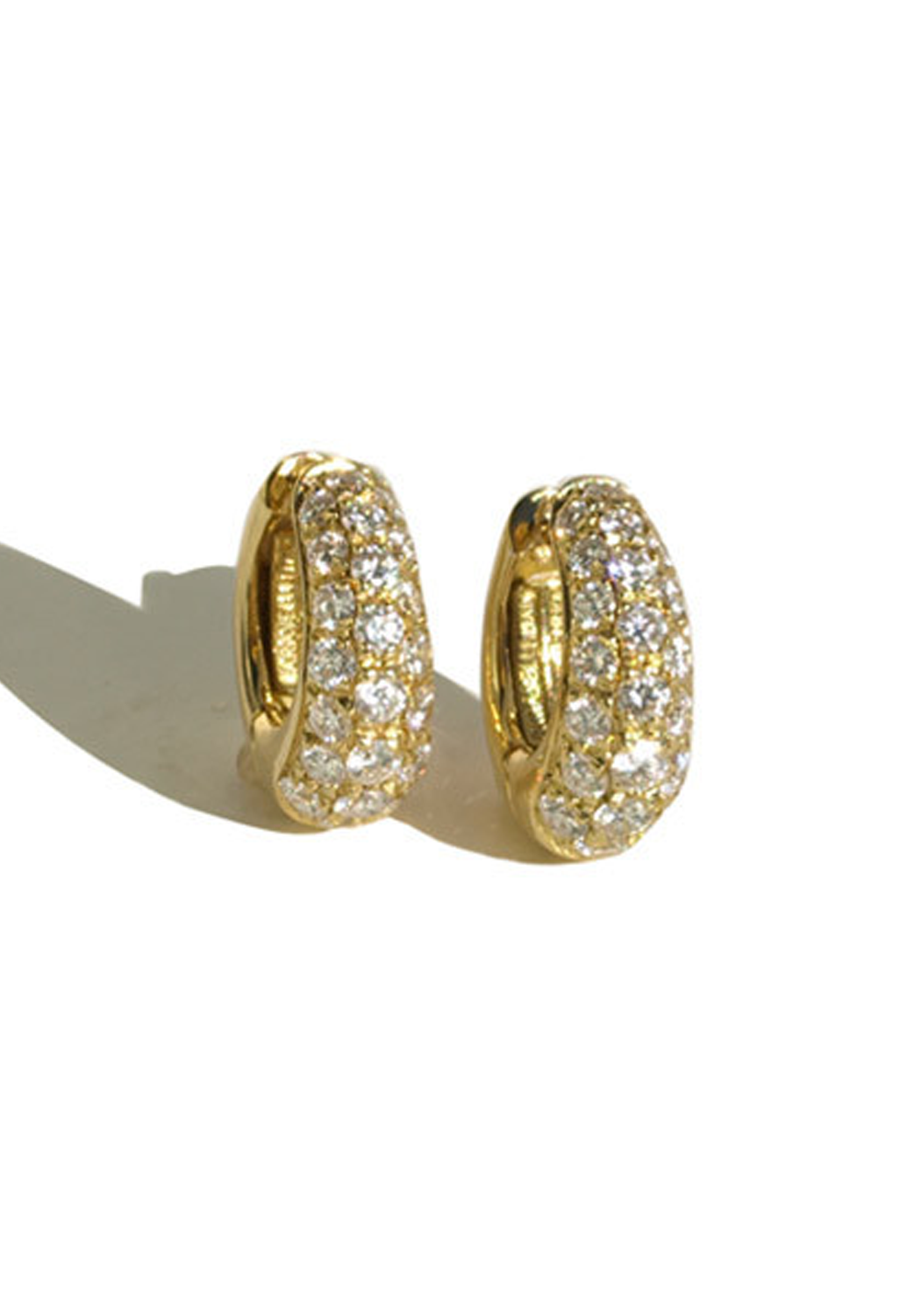 Garavelli 18k Yellow Gold Diamond Huggie Earrings | OsterJewelers.com