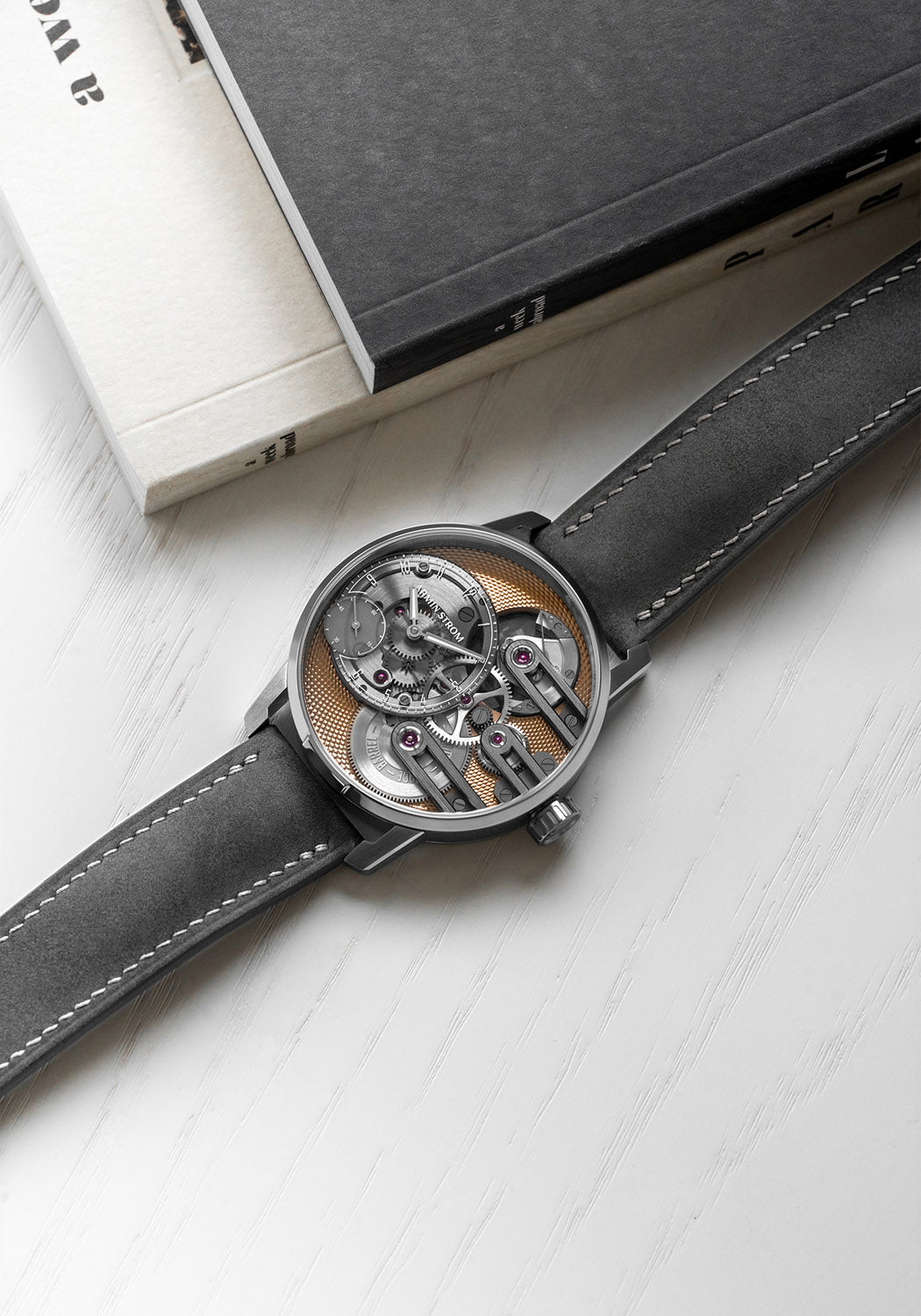 Armin Strom Gravity Equal Force Ultimate Sapphire Salmon | ST24-GEF.SAL | Denver | OsterJewelers.com