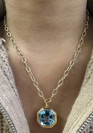 Goshwara Manhattan 18KYG Asscher Blue Topaz Octagon Pendant Necklace | Denver | OsterJewelers.com