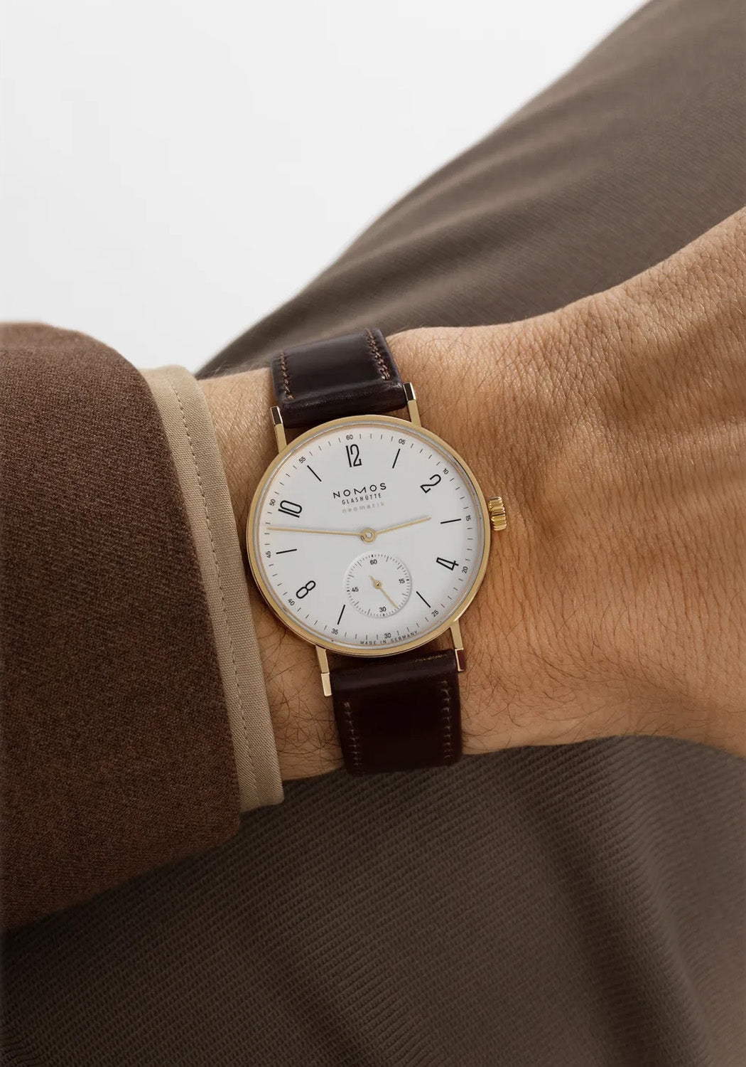 NOMOS Tangente Gold Neomatik Doré | Ref. 162 | Denver Watches | OsterJewelers.com