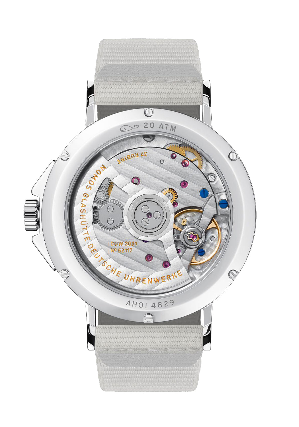 The exhibition glass of the NOMOS Ahoi Neomatik Sand reveals the inner workings of the calibre.