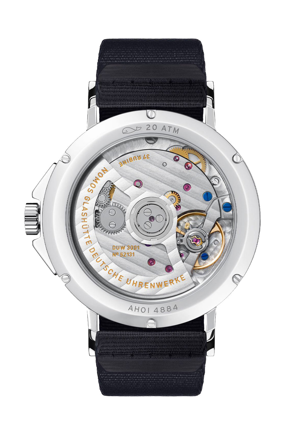 The exhibition glass of the NOMOS Ahoi Neomatik Sky reveals the inner workings of the calibre.