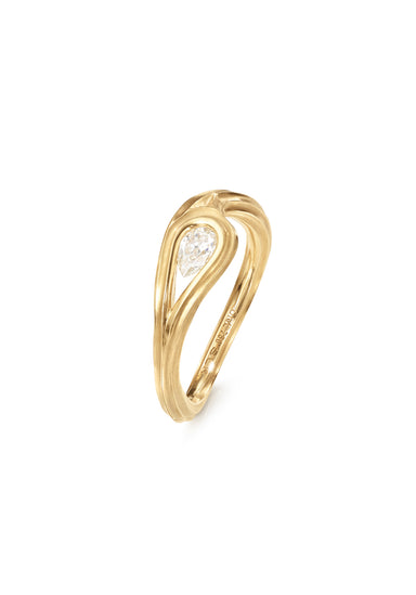 Ole Lynggaard Ocean Drop 18KYG Solitaire Diamond Ring | Ref. A3283-401 | OsterJewelers.com