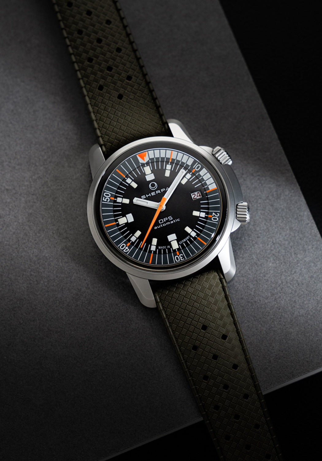 Sherpa x TRTS OPS | Green Rubber Strap | Dive Watch | Denver Watches | OsterJewelers.com
