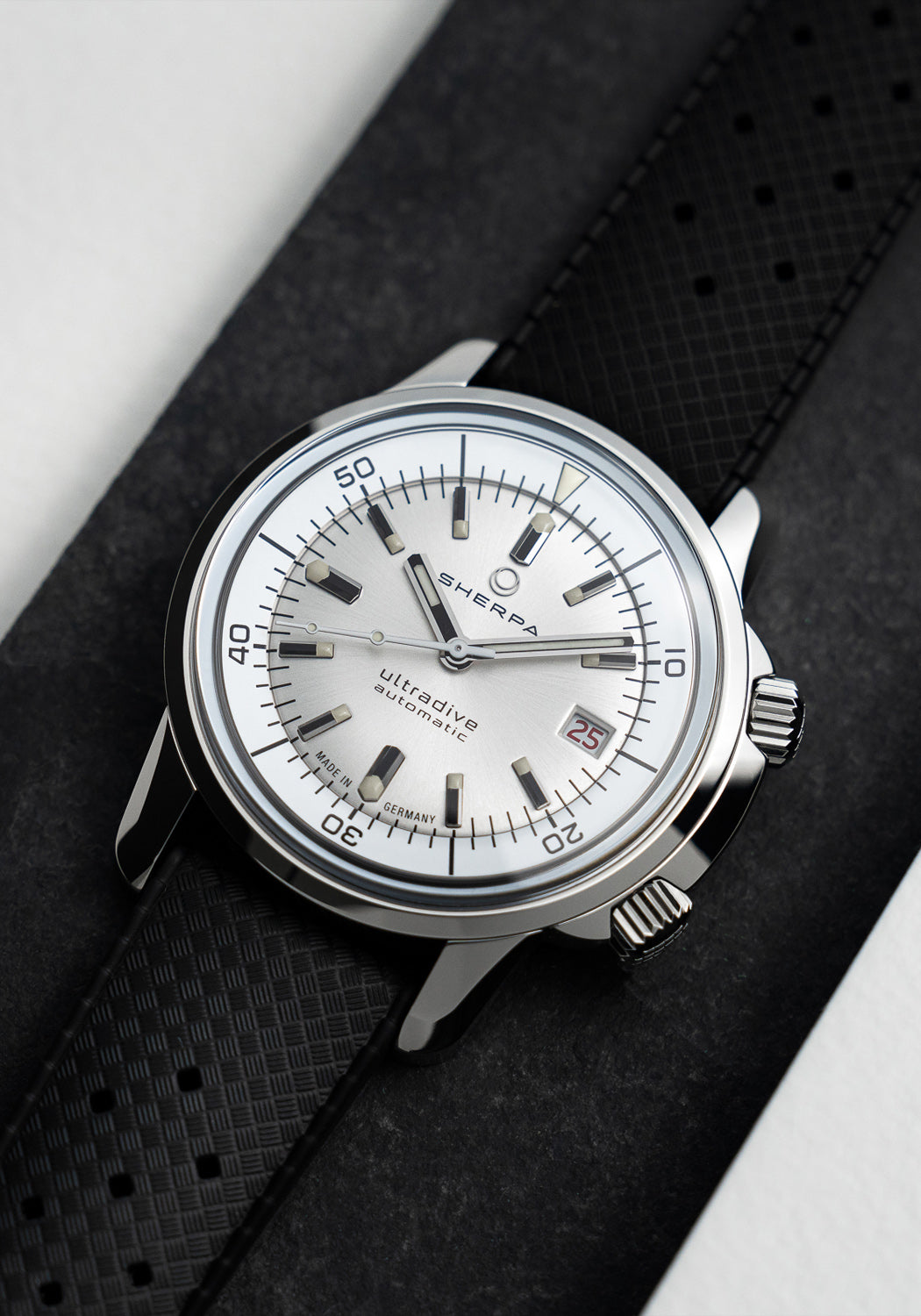 Sherpa Ultradive Moon | Rubber Strap | Dive Watch | Denver Watches | OsterJewelers.com
