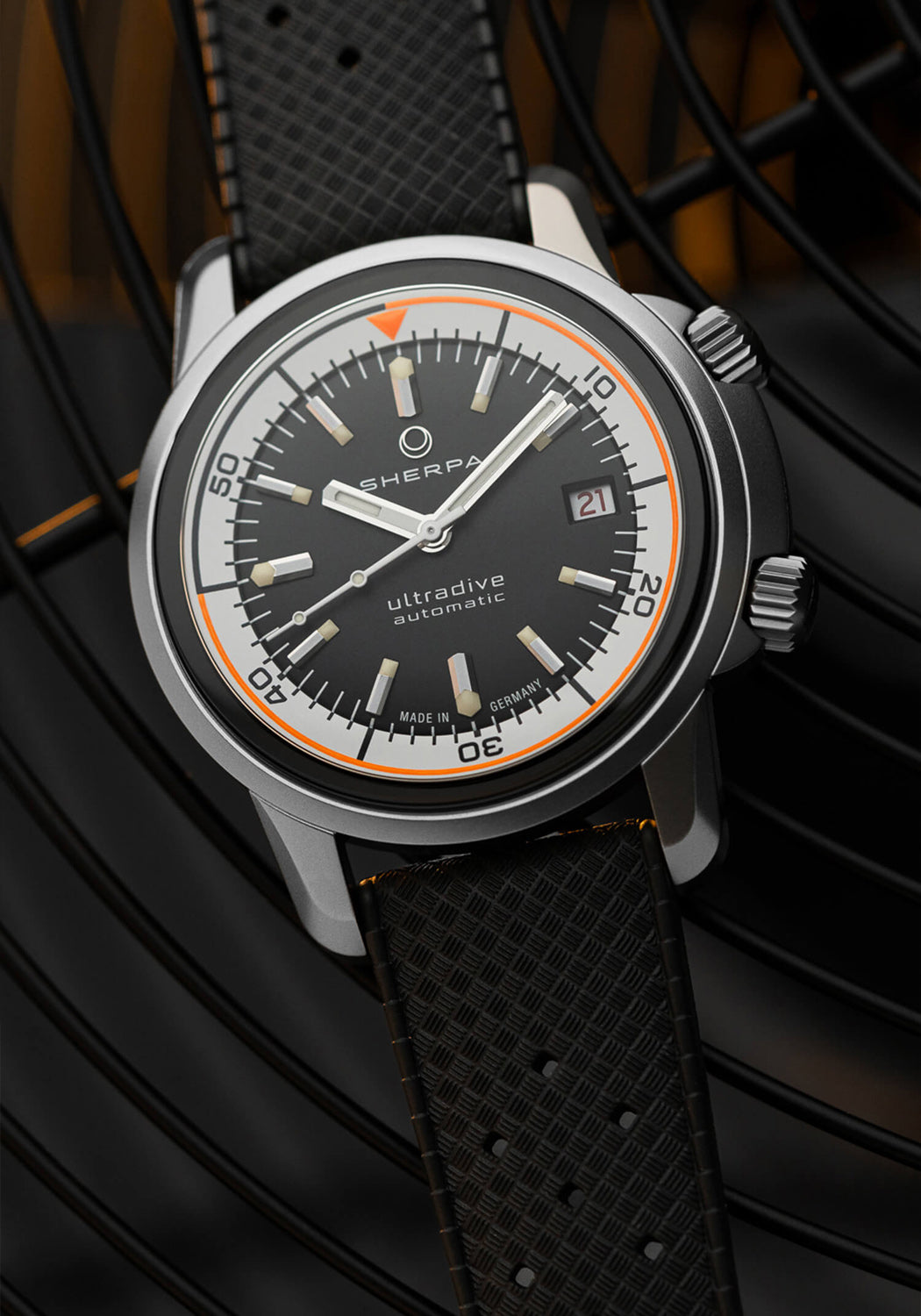 Sherpa Ultradive Satin | Rubber Strap | Dive Watch | Denver Watches | OsterJewelers.com
