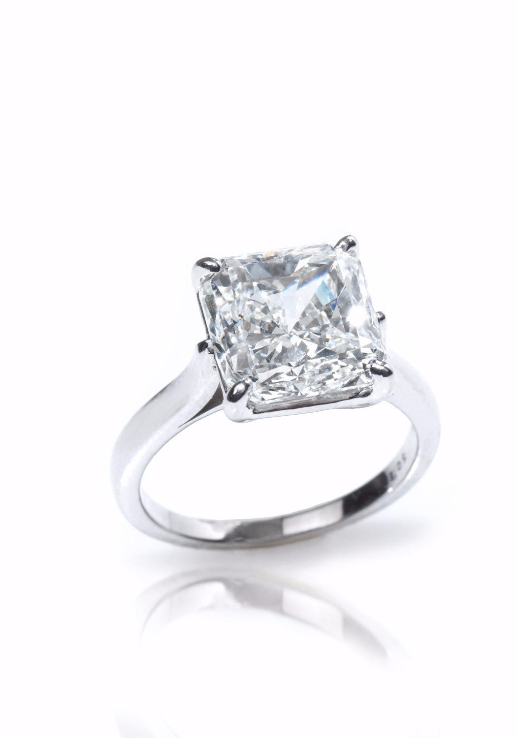 Louis Glick Starburst Diamond Platinum Solitaire Ring | Oster Jewelers