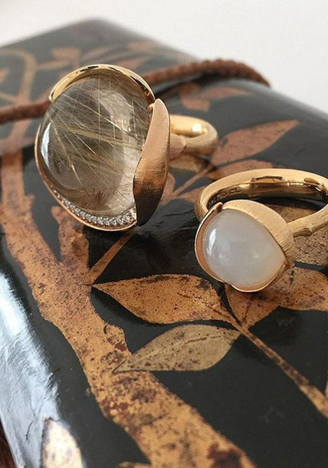 OLE LYNGGAARD Lotus 2 White Moonstone Ring